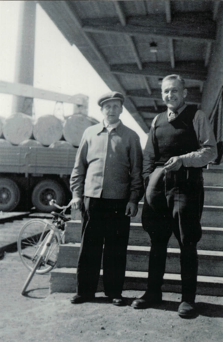 Antero Mäkinen ja paperikuljetukset